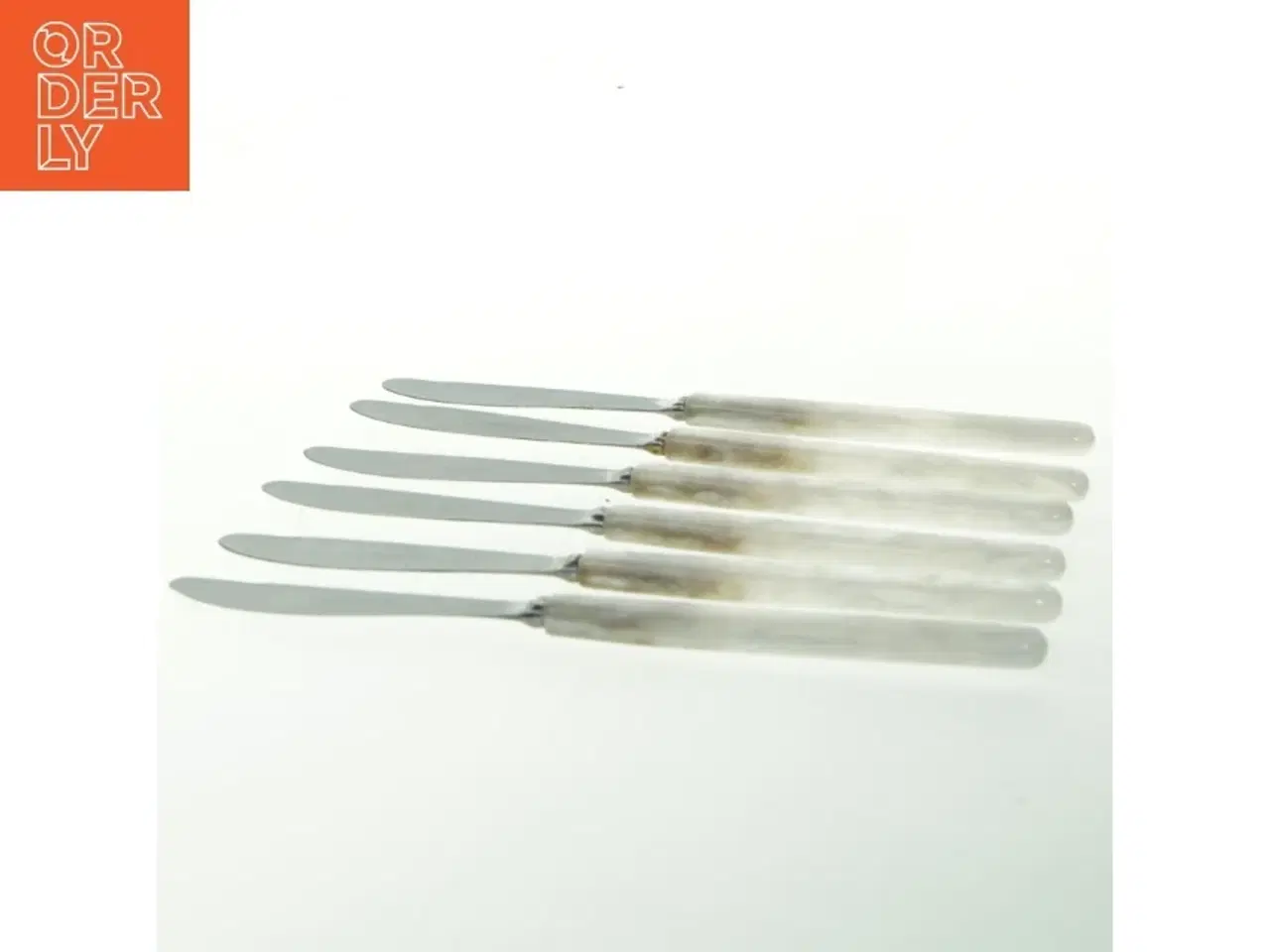 Billede 4 - Sæt af Sheffield smørknive med Perlemorskaft (str. 22 cm. 6 styk)