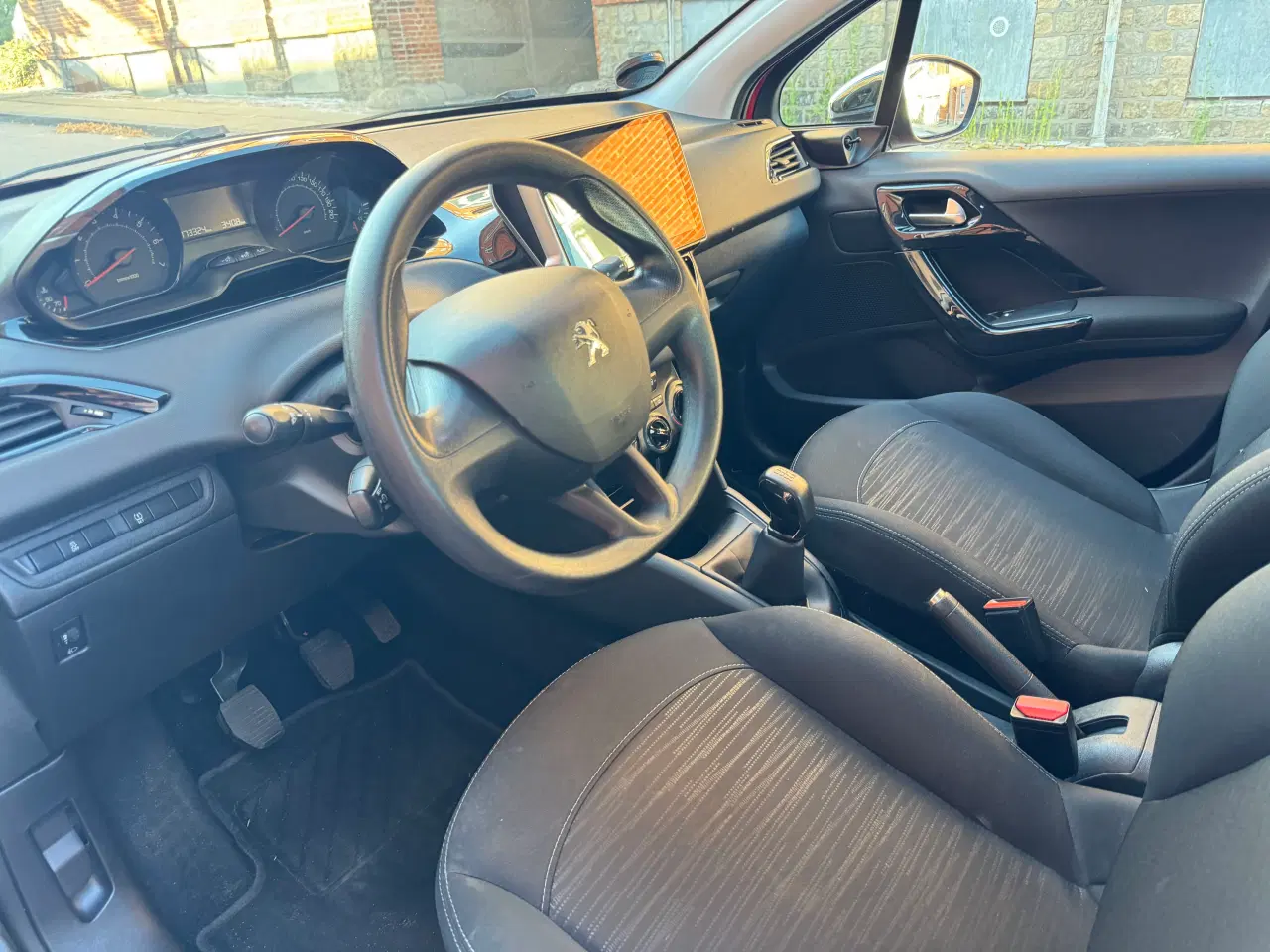 Billede 8 - 🚗 Peugeot 208 VTi 1.0 – 2015 – Økonomisk & Velhol