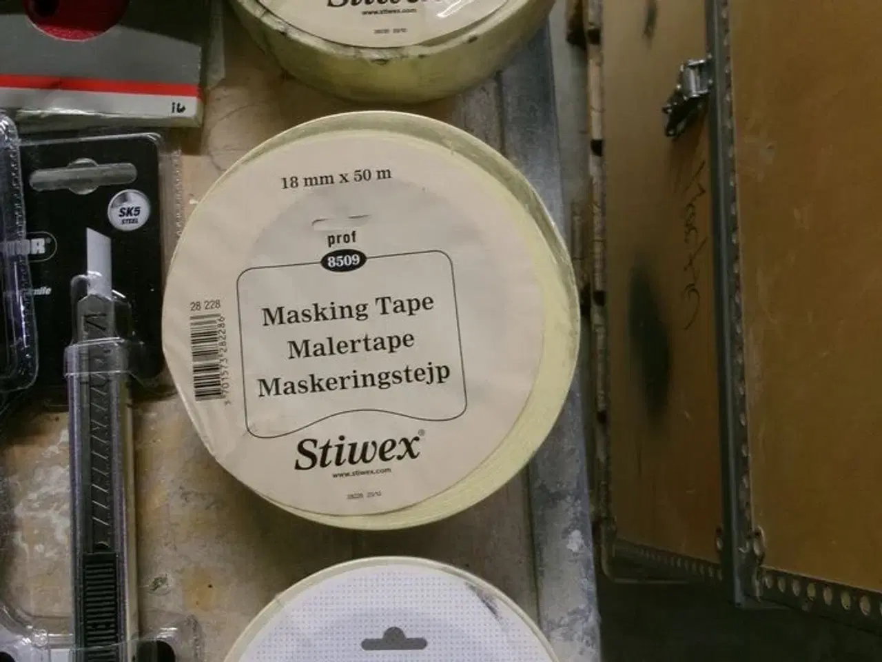 Billede 6 - Sandpapir, hobbyknive, maletape m.m.