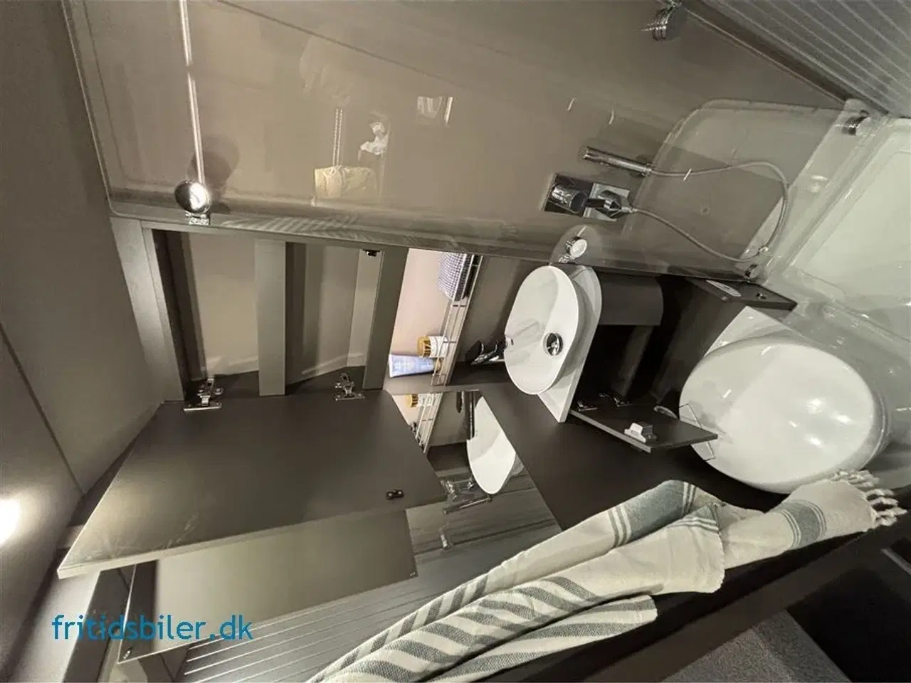 Billede 9 - 2026 - Bravia 636 180 Hk   Ny Bravia 636 – Perfekt sammensat med Antares-interiør og 180 Hk, automatgear