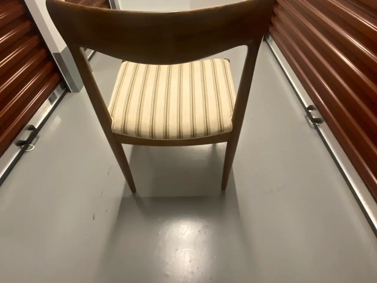 Billede 5 - 6 spisebordstole sælges 