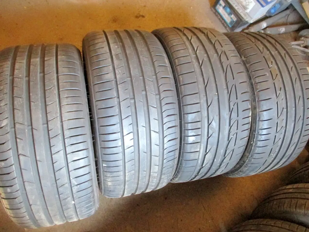 Billede 1 - 245/35/18" 4 stk. Toyo/Bridgestone sommerdæk