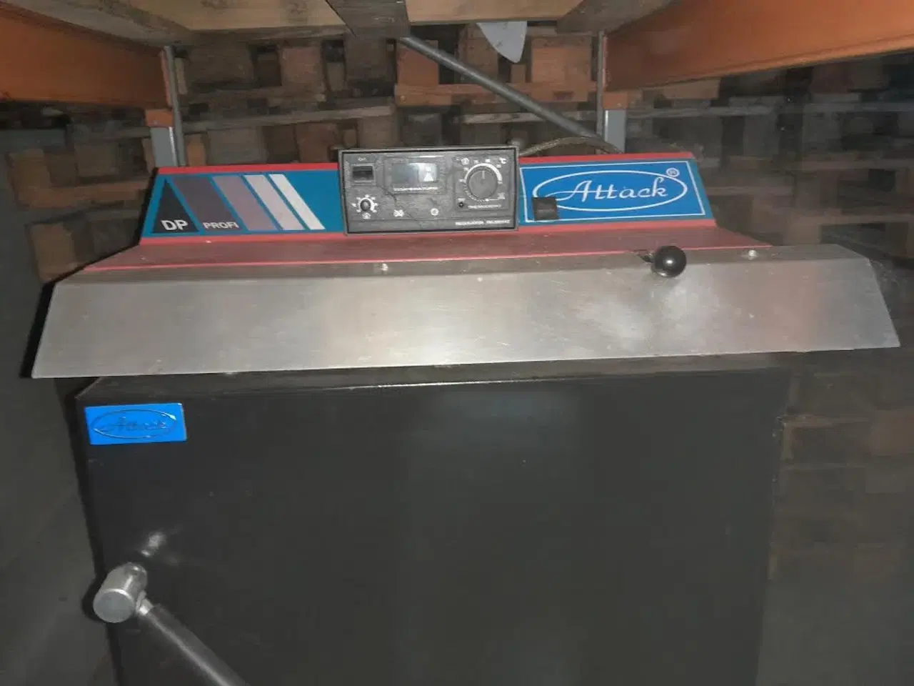 Billede 2 - ATTACK DP PROFI 35KW gasogenfyr