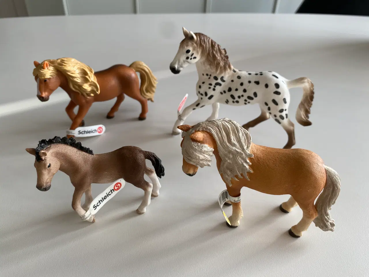 Billede 1 - 4 flotte SCHlEICH heste - alle nye ned tags