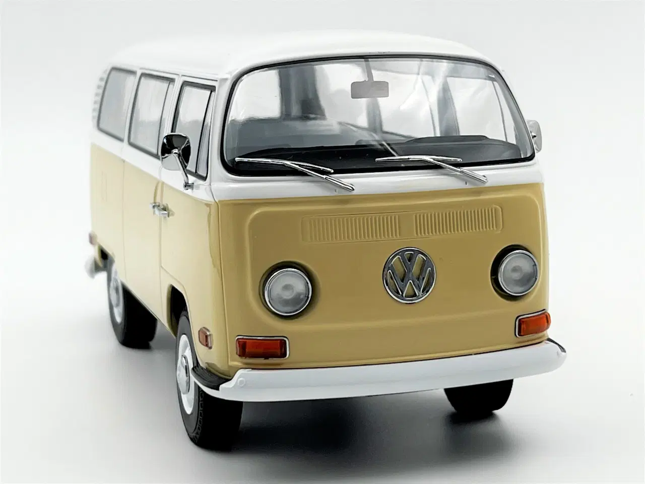 Billede 4 - 1971 VW T2a "Early Bay" Bus Limited Edition 1:18