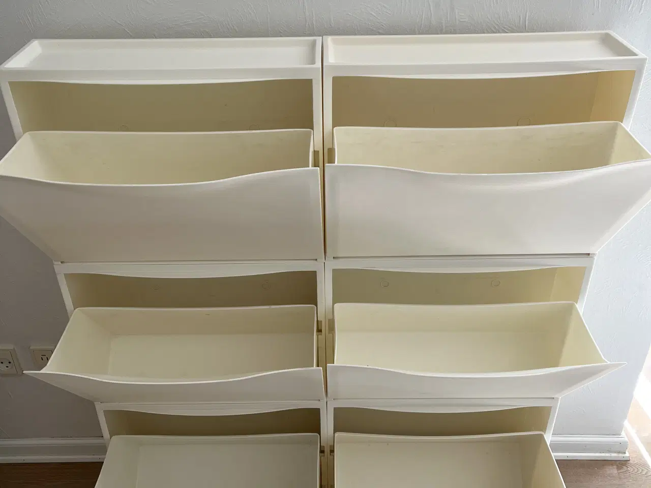 Billede 3 - Hvide IKEA TRONES skokasser - 75 kr./stk.