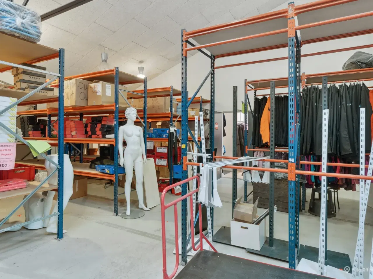 Billede 16 - Butikslejemål på 861 m2 med mulighed for pladskrævende varegrupper