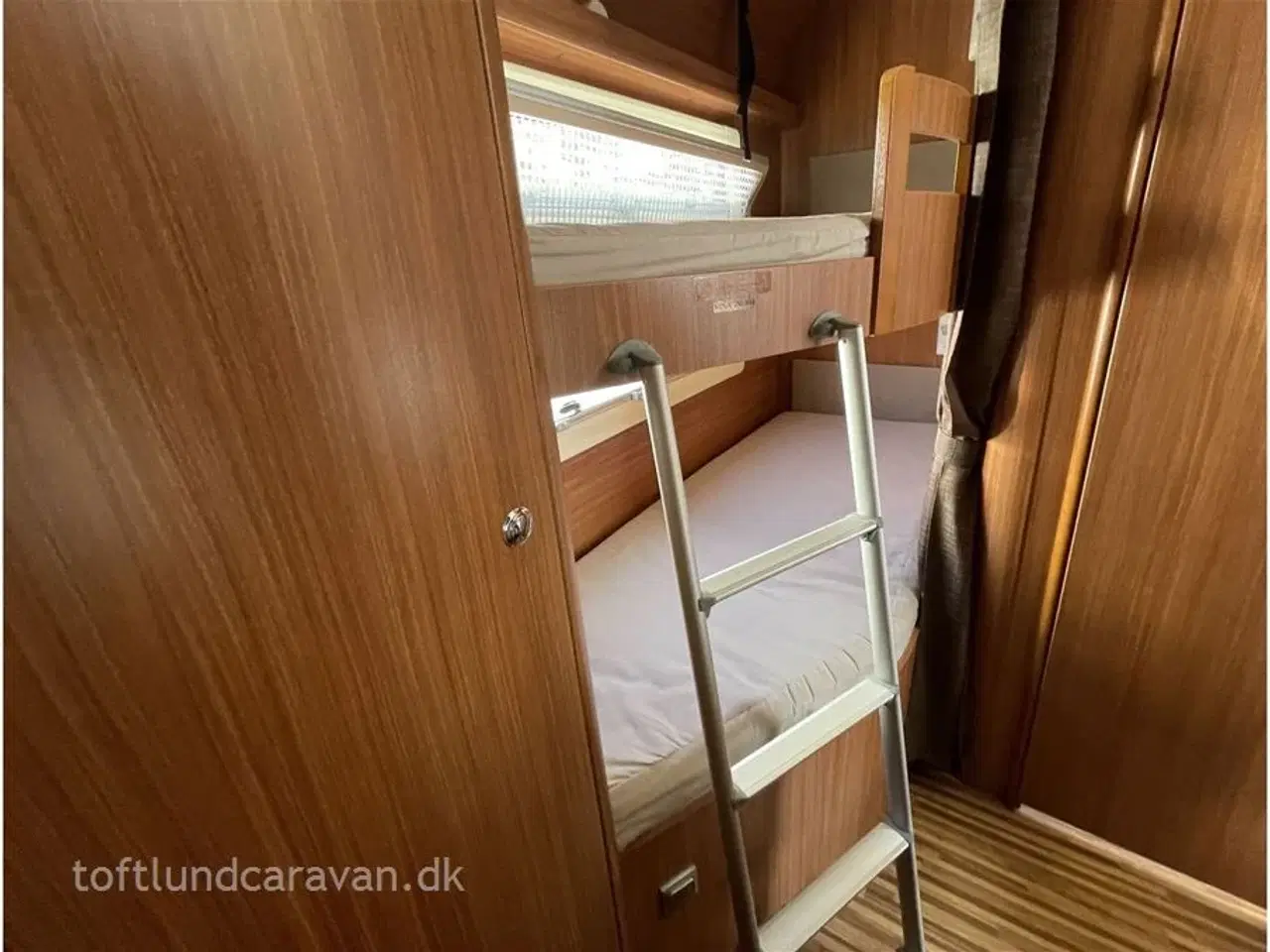 Billede 10 - 2014 - Adria Alpina 663 UK   TILBUD NU, Helårs-FAMILIEVOGN, op til 8 sovepladser, ALT I UDSTYR inkl. stort fortelt fra 2024