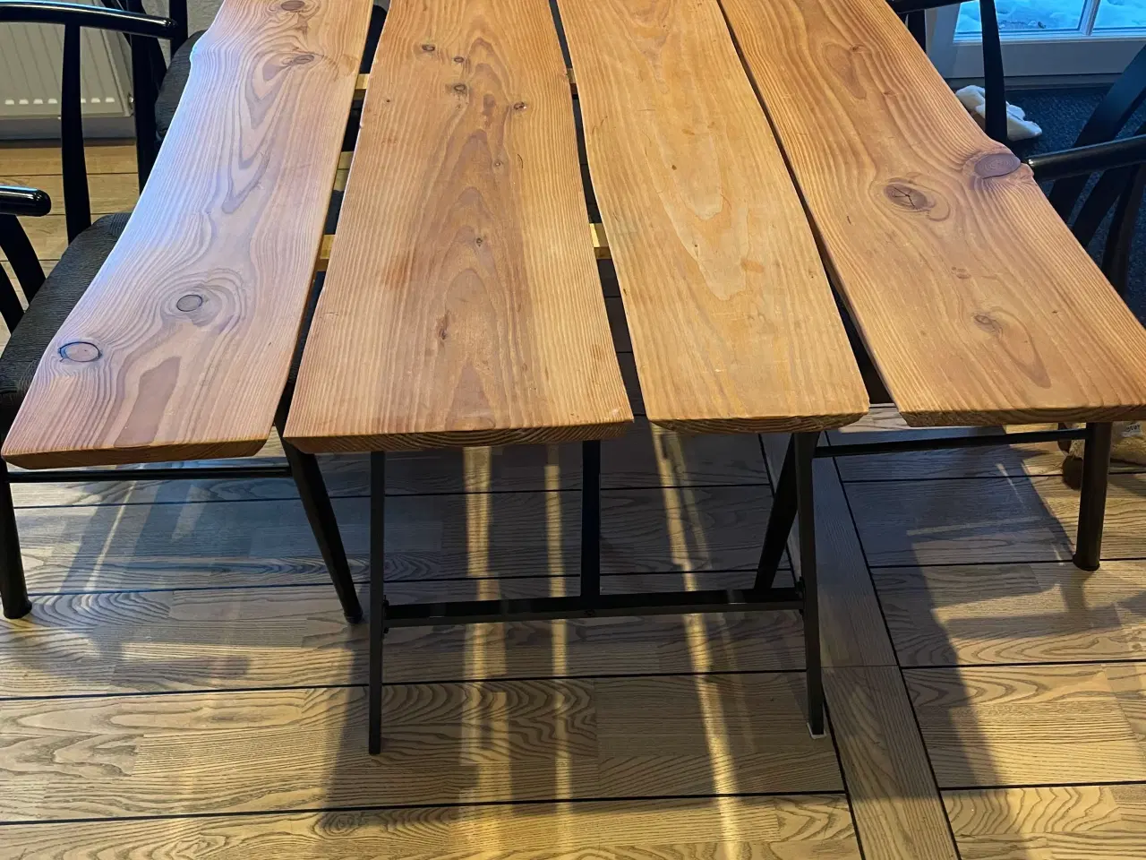 Billede 1 - Spisebord 