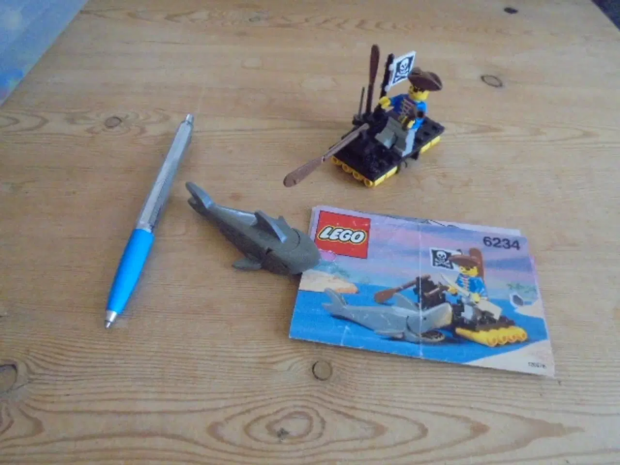 Billede 1 - LEGO 6234 - Renegade's Raft – Pirates  