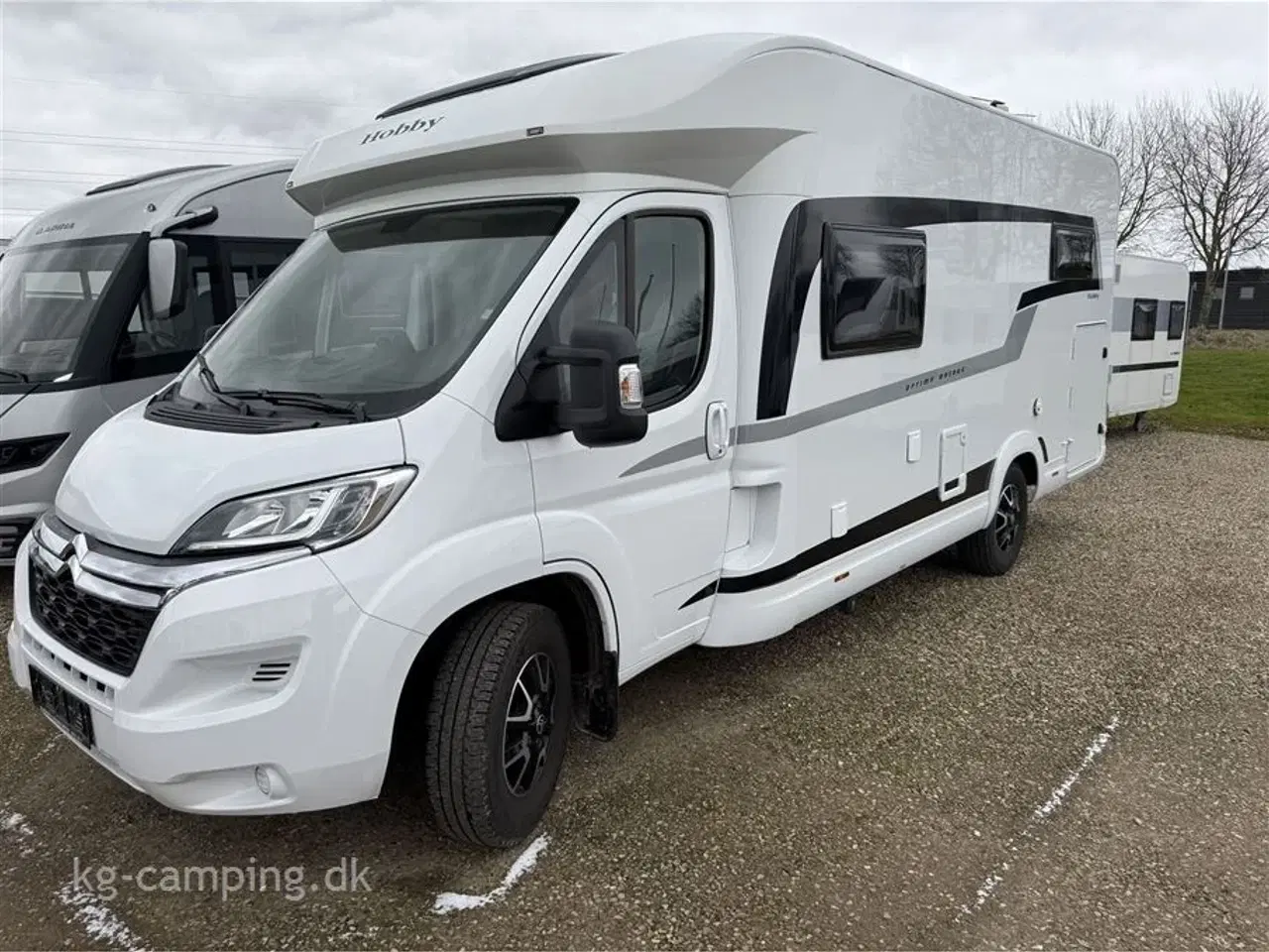 Billede 2 - 2021 - Hobby Optima On Tour T65   Særdeles velholdt autocamper