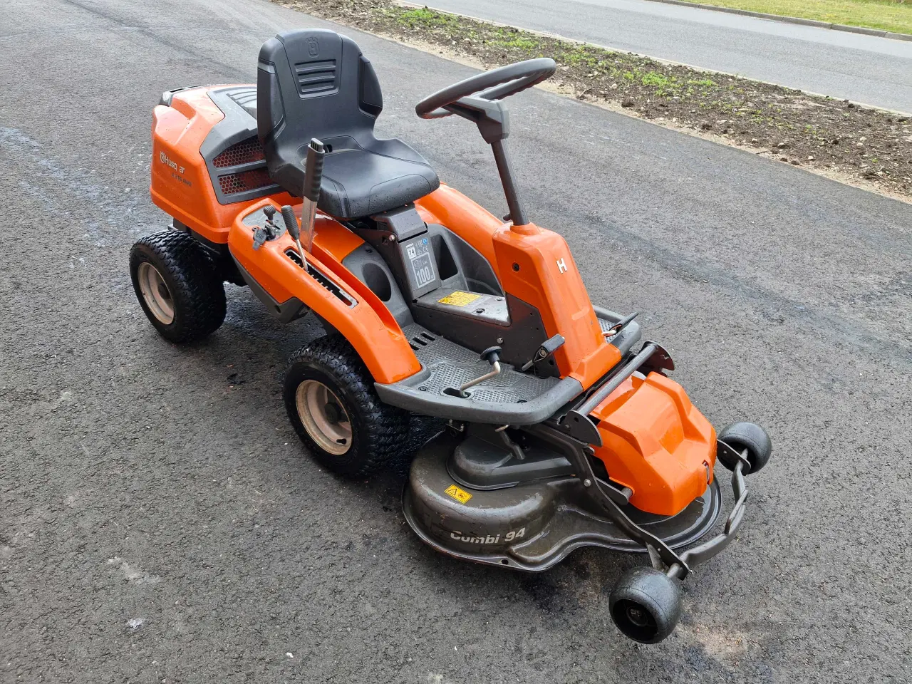 Billede 3 - Husqvarna R216AWD m. 94Combi