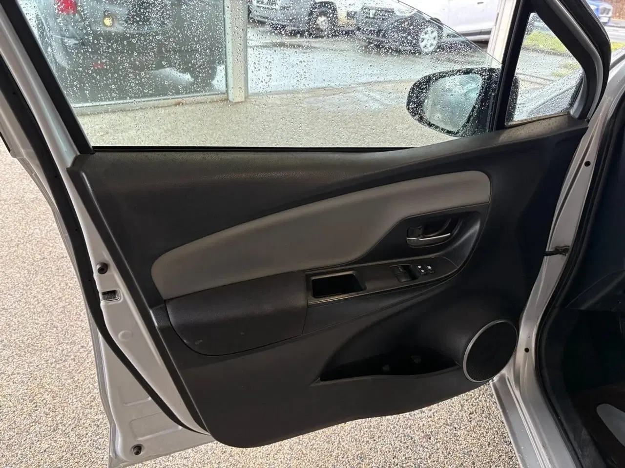 Billede 5 - Toyota Yaris 1,0 VVT-i T2 Komfort