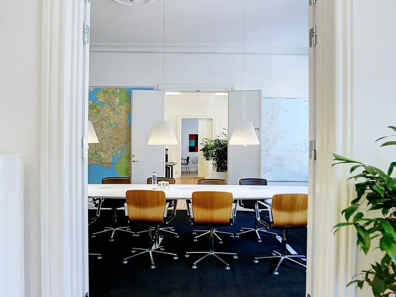 Billede 4 - Præsentabelt og herskabeligt lejemål med adgang til grønt udeareal