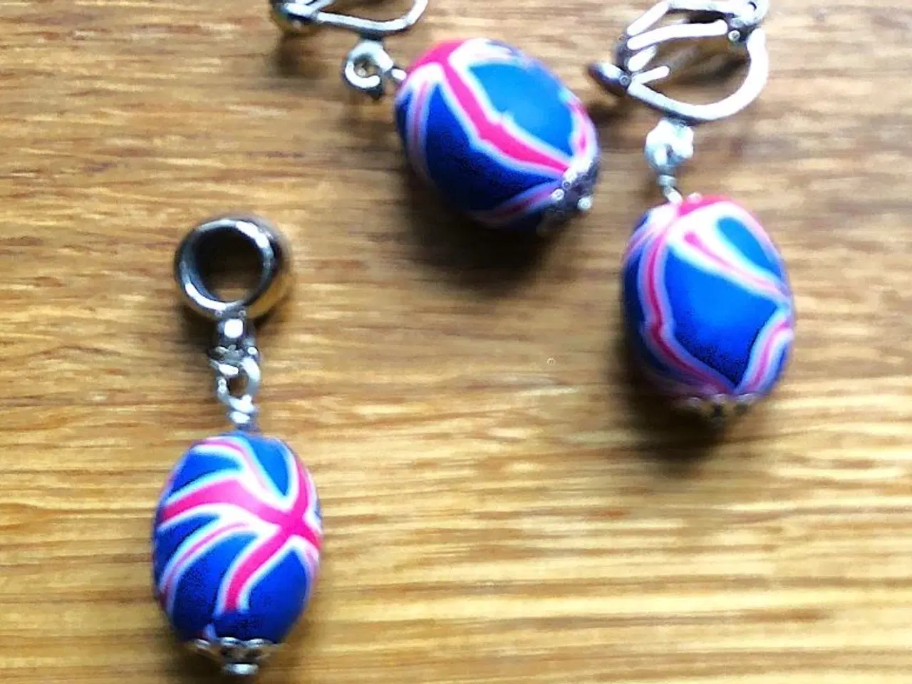Billede 5 - Vedhæng med Union Jack til armbånd eller halskæde