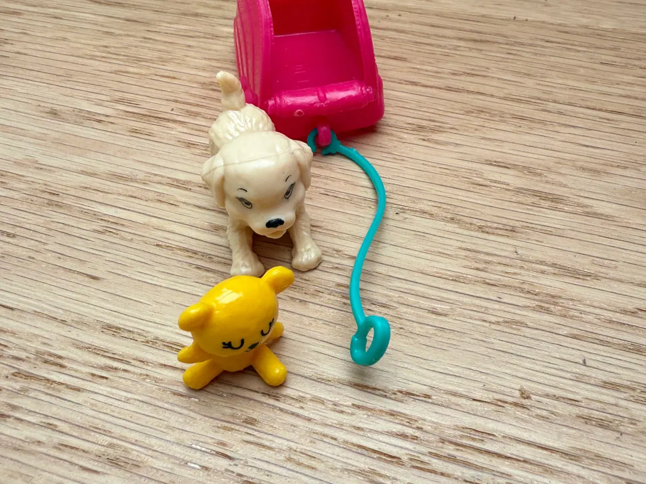 Billede 2 - Chelsie (Barbie-søster) med hundehvalp og tilbehør