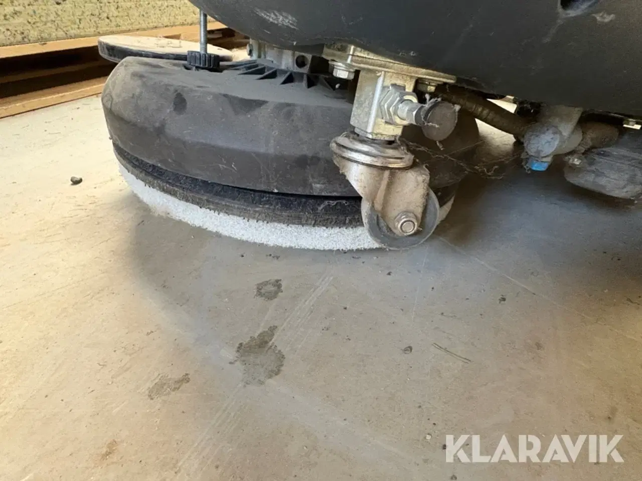 Billede 8 - Fejemaskine Nilfisk Sc400