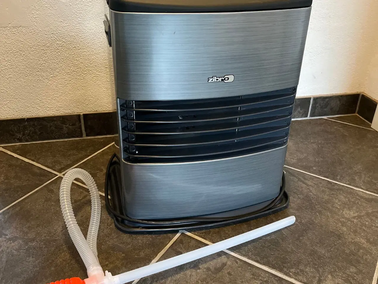 Billede 1 - Zibro petroleums varmer, SRE 153 TC