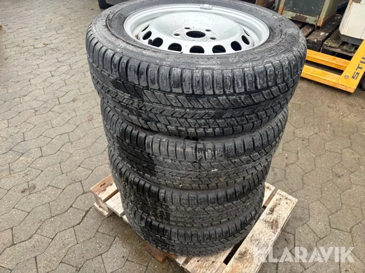 Billede 4 - Sommerdæk på stål fælg Michelin Energi 4 styk