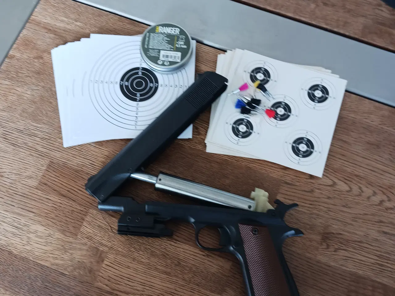 Billede 2 - Luftpistol med tilbehør