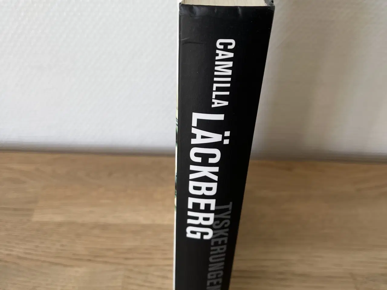 Billede 3 - Bog: Camilla Läckberg - Tyskerungen