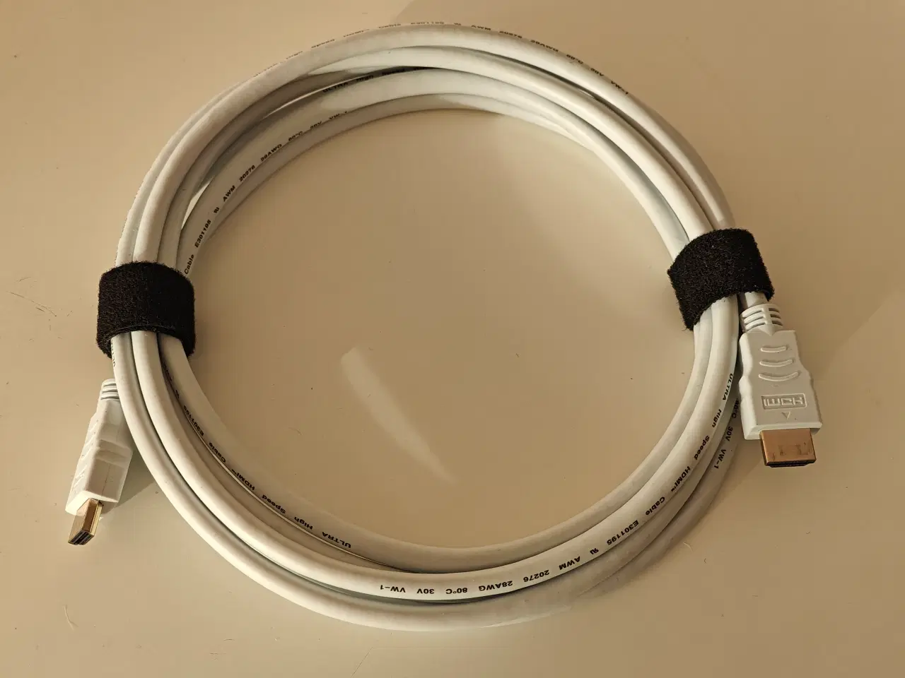 Billede 1 - 3m. hvid HDMI Ultra High speed kabel.