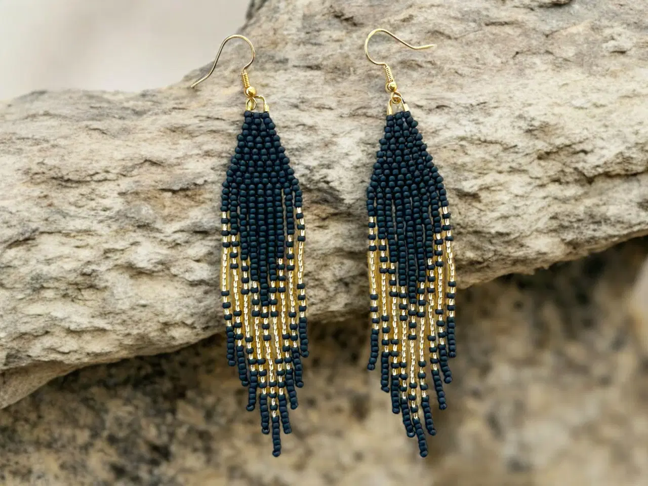 Billede 1 - Grønlandske øreringe, håndlavede 