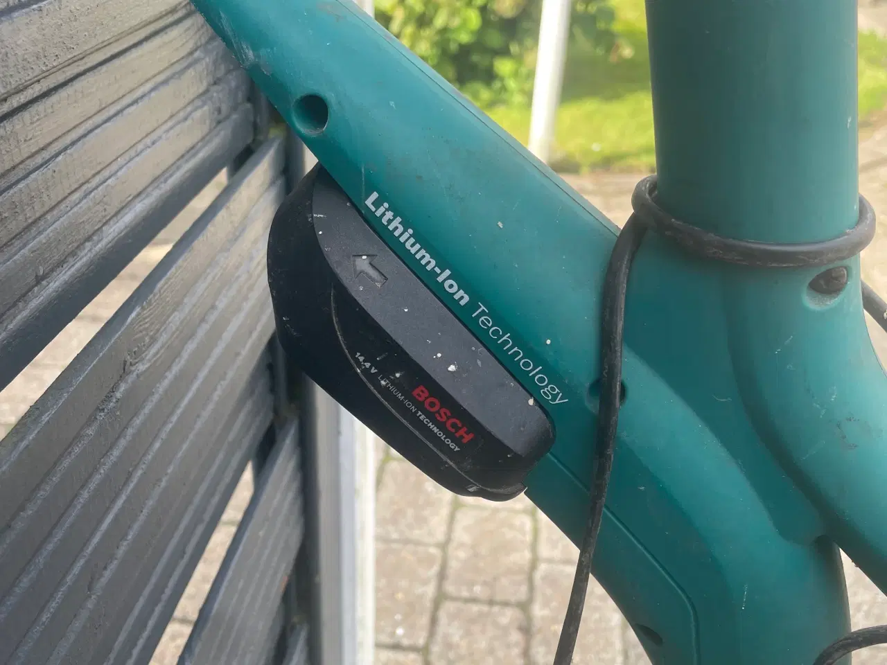 Billede 2 - Jeg sælger en Bosch batteritrimmer 