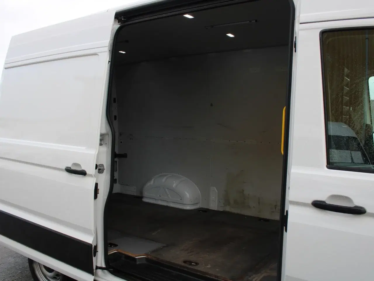 Billede 13 - VW Crafter 35 2,0 TDi 177 Kassevogn L3H2 aut.