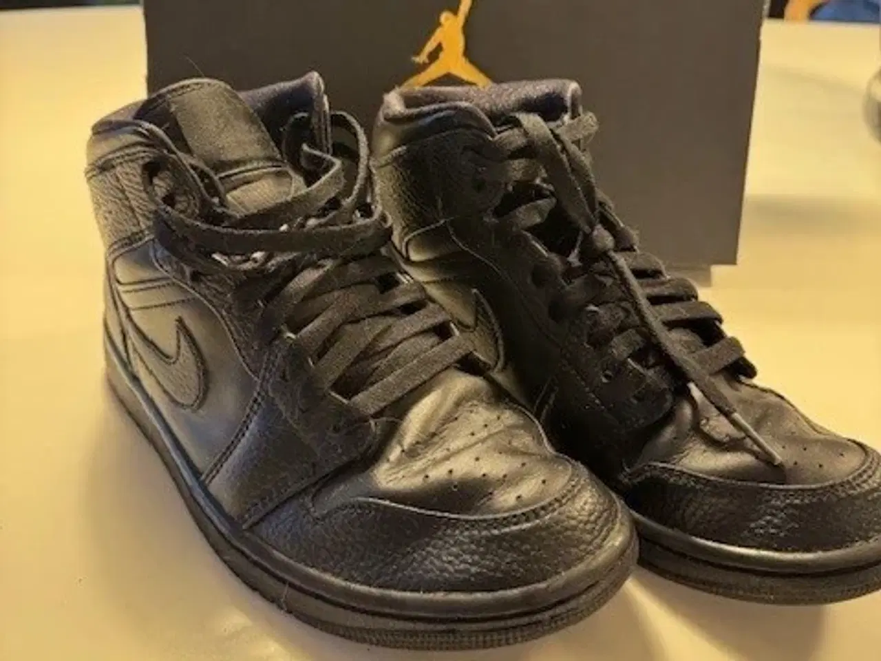 Billede 1 - Air Jordan Sneakers 1 MID