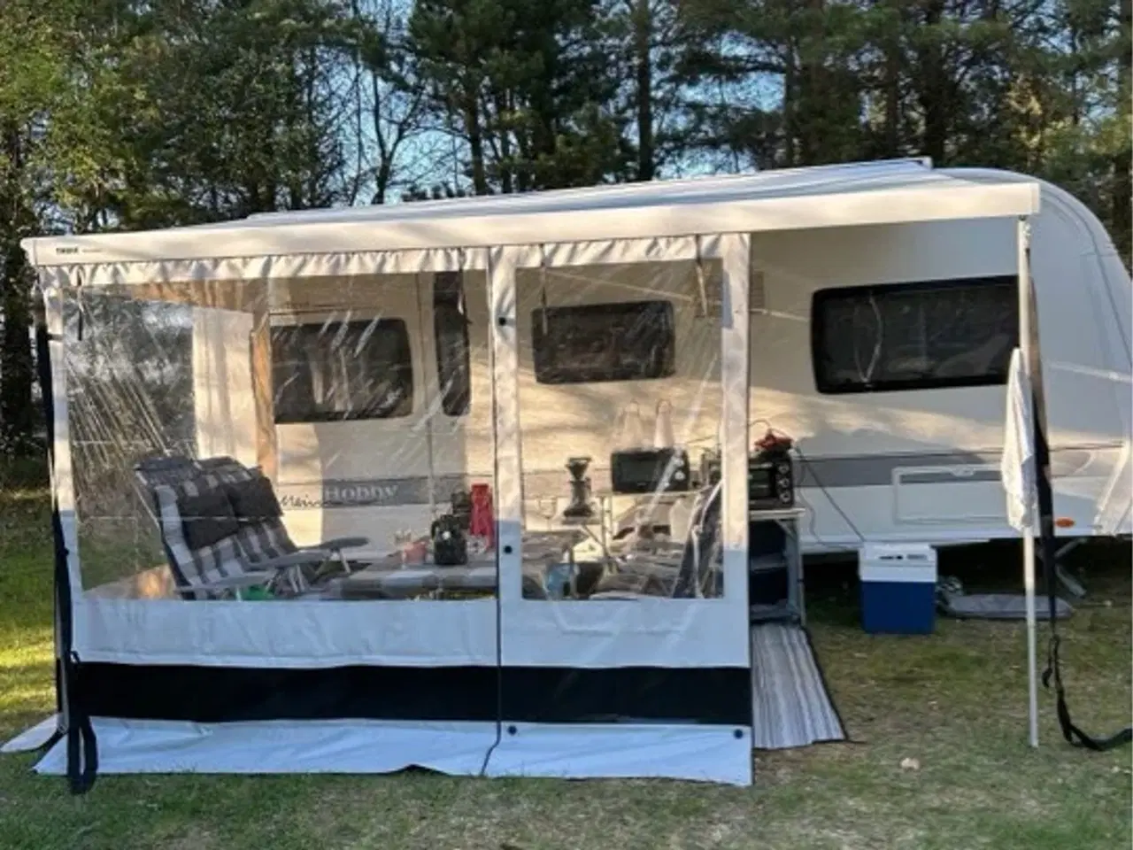 Billede 1 - Thule sidestykker til fastmonteret markise.