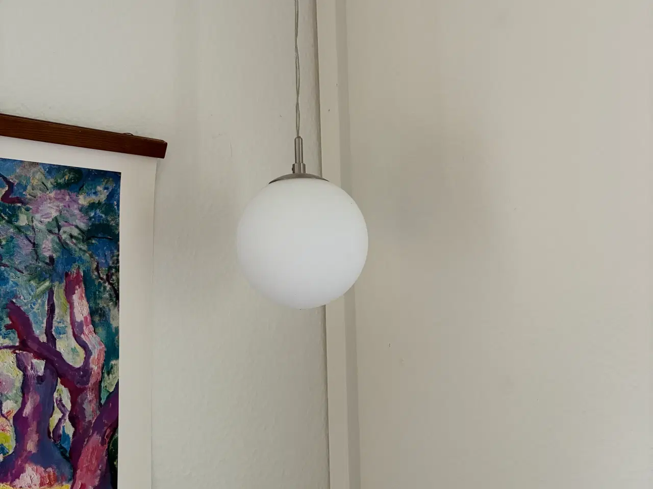 Billede 1 - Lille hvid loftslampe i hvid glas