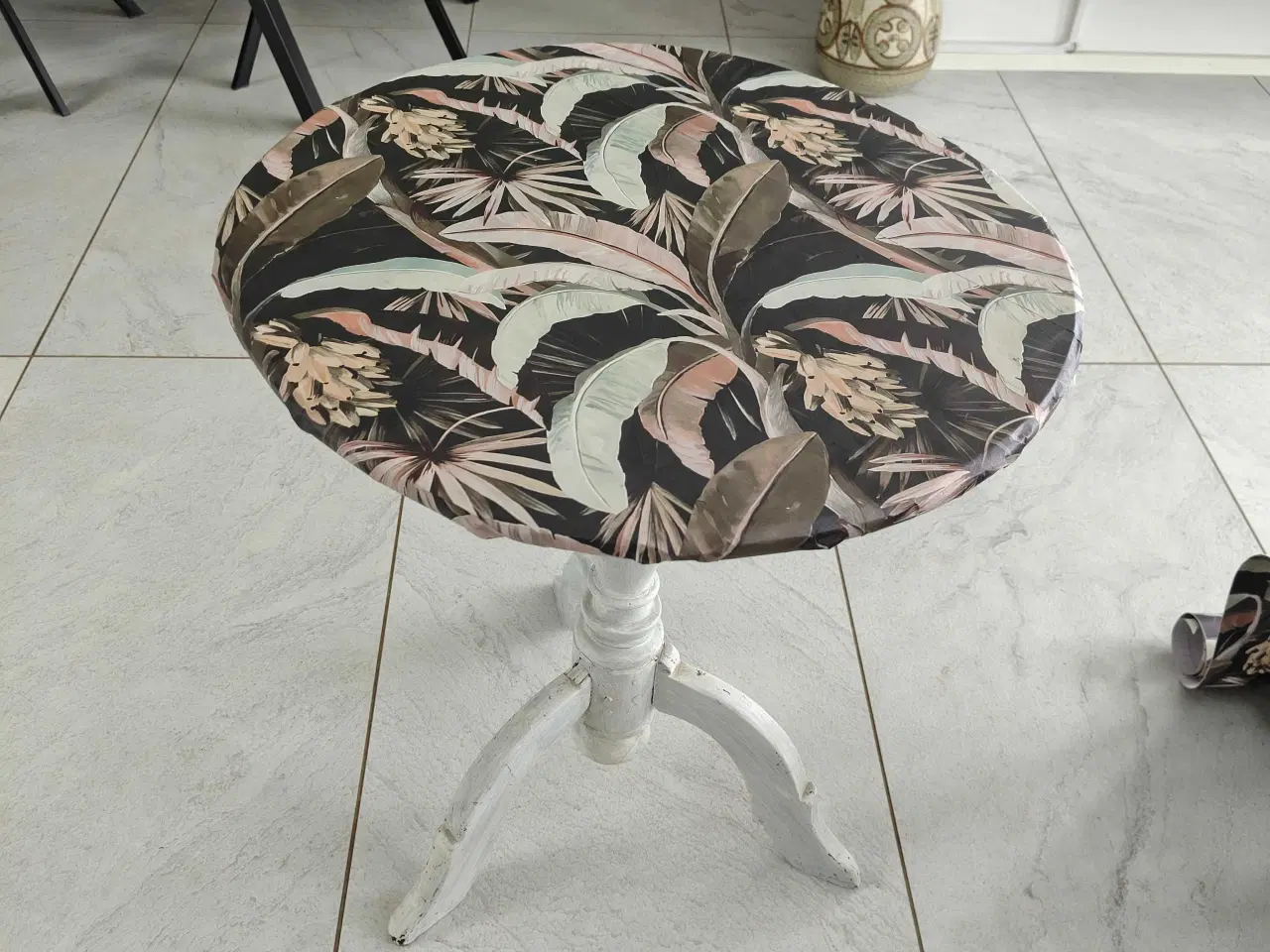 Billede 1 - Rundt bord