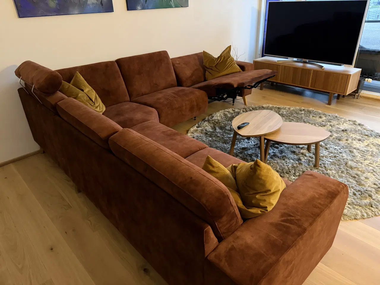 Billede 3 - Stor hjørnesofa m. Recliner funktion og nakkestøtt