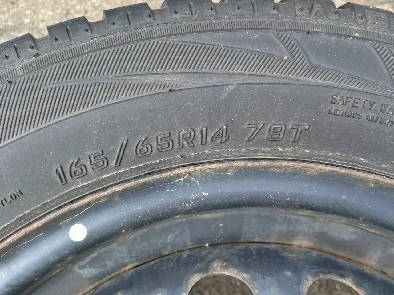 Billede 2 - 4 stk Vinterdæk 165/65R14 79T bl.a. til Space Star