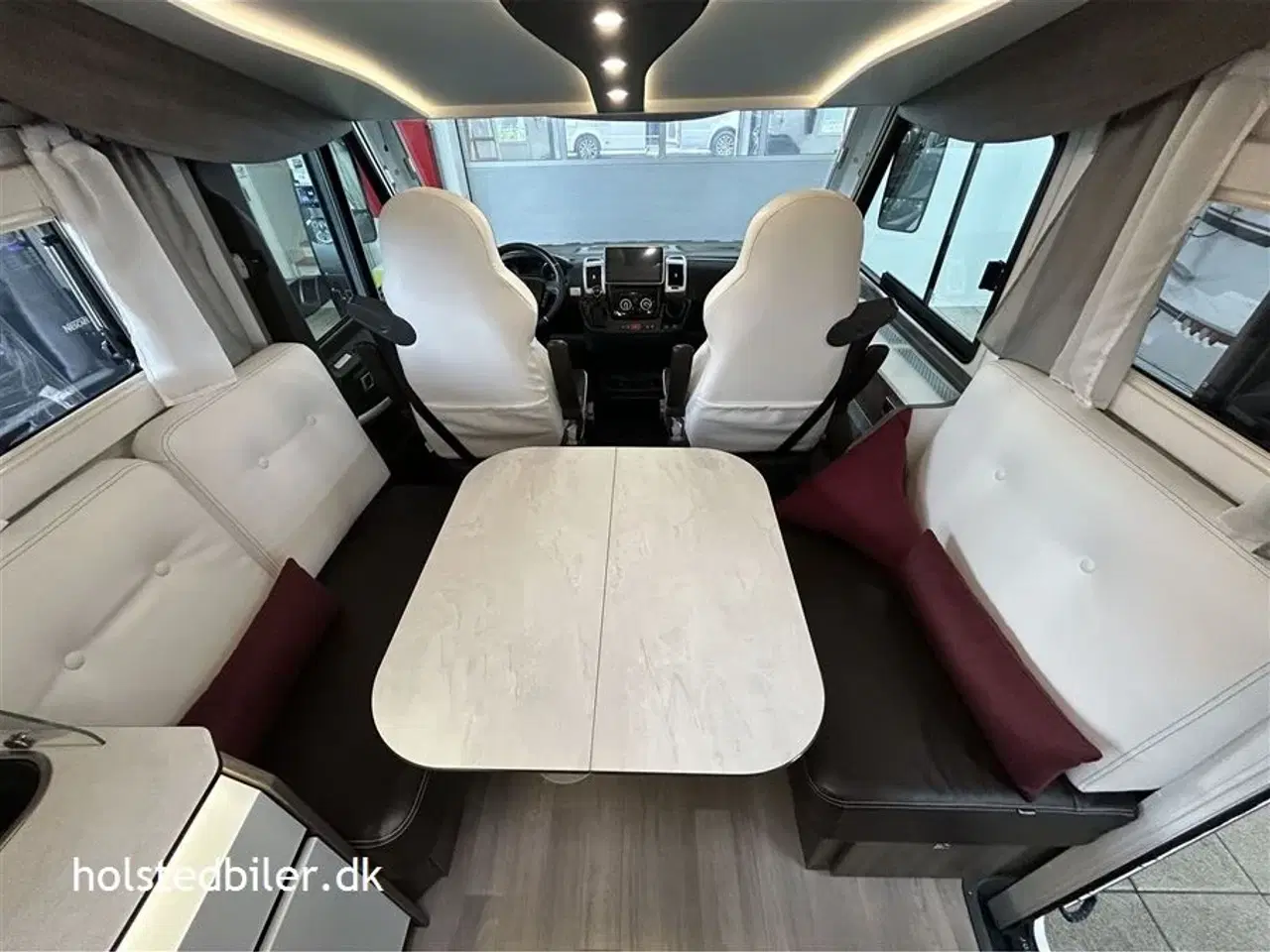 Billede 8 - 2020 - Benimar Amphitryon 997   Alde, face2face, km 33000. Afgift 5080 1/2 årlig. Aut.