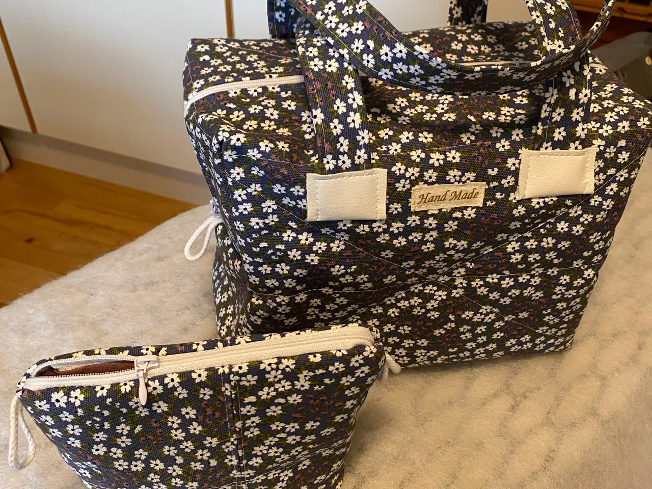 Billede 5 - Flotte toilettaskesæt