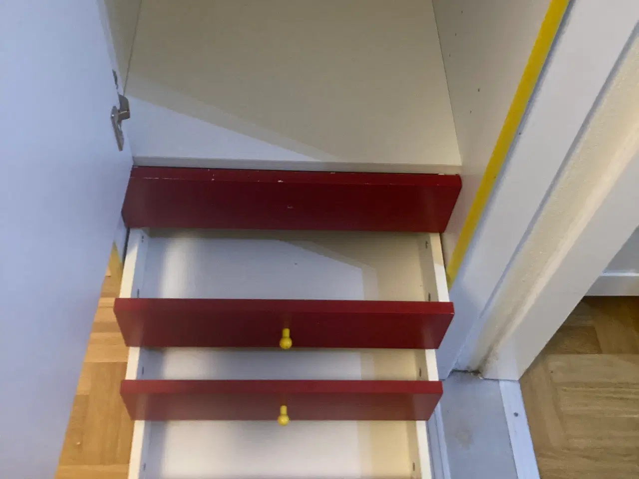 Billede 8 - 3 Fine skabe og reoler i forskellige mål