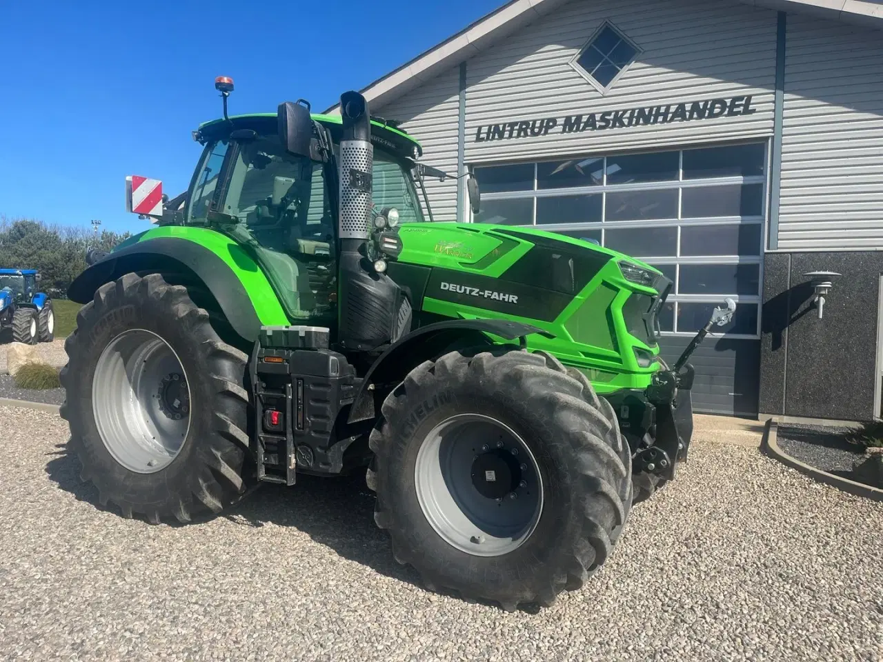 Billede 16 - Deutz-Fahr Agrotron 8280 TTV Stage V Warrior med fuld affjedring og evt. GPS