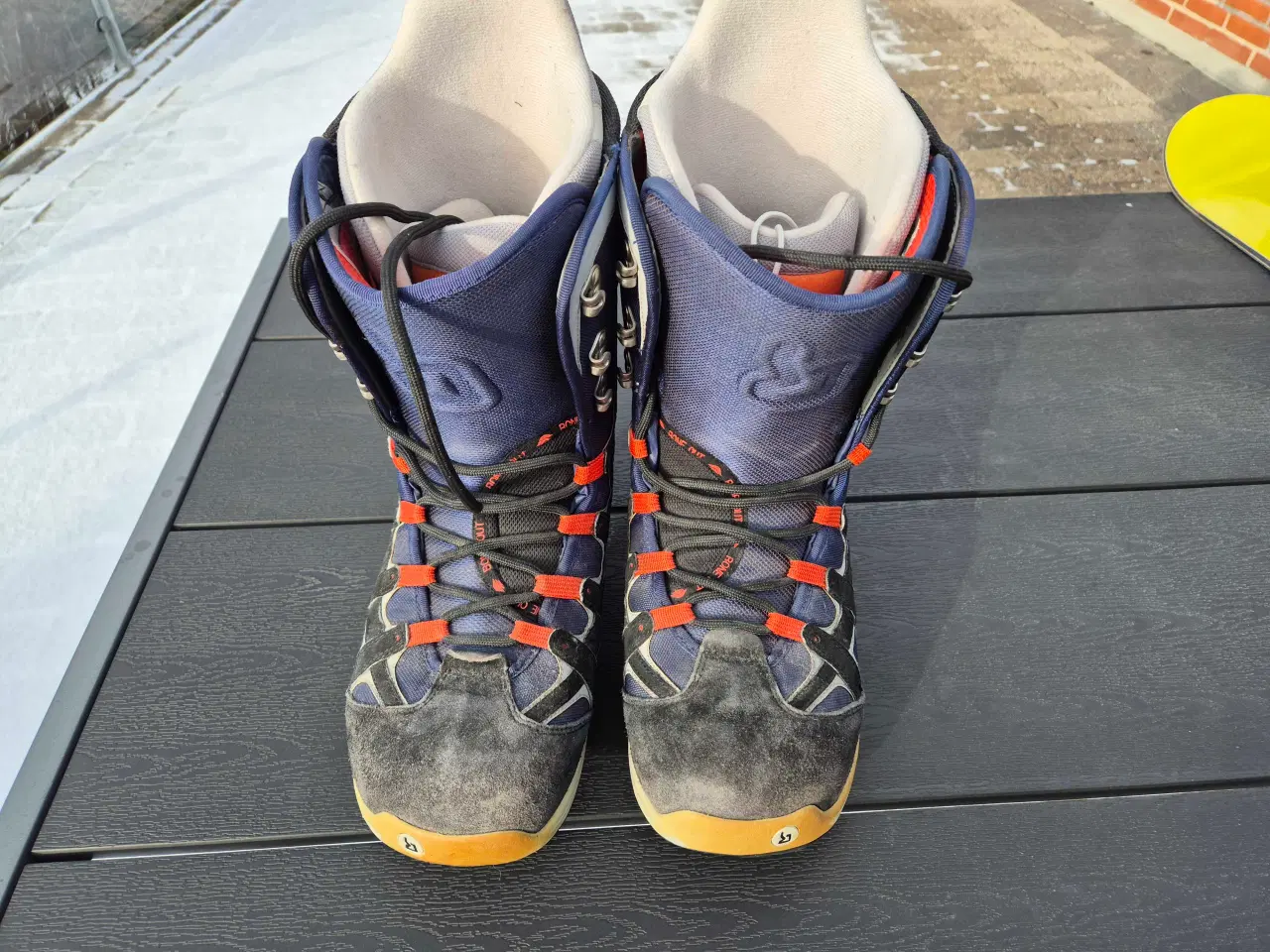 Billede 4 - Snowboard og støvler