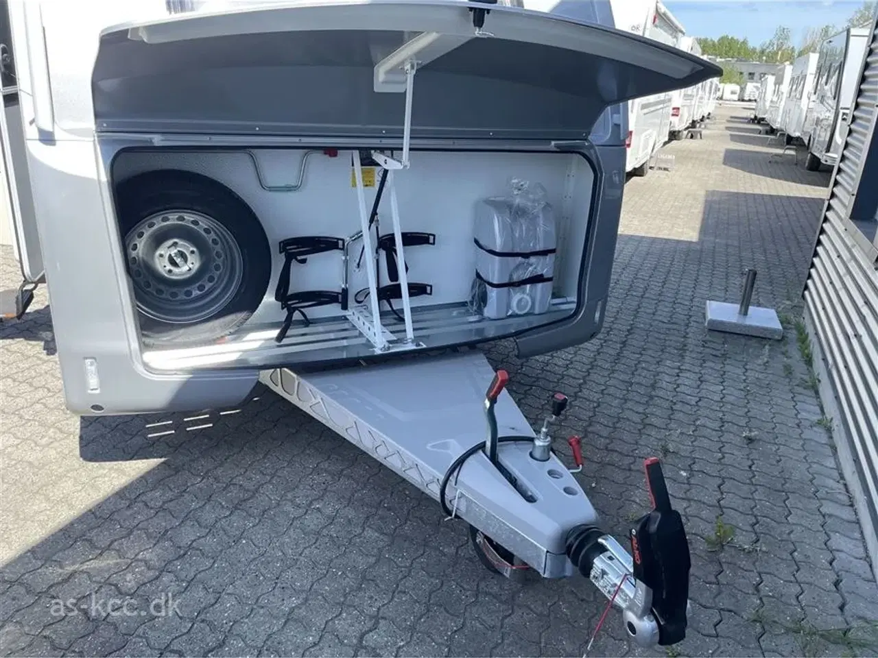 Billede 16 - 2025 - Adria Altea 502 UL Kampagne   Adria Altea 502 UL årg. 2025 5 Sovepladser, 4 Siddepladser 60 Selection jubilæumsmodel  med meget udstyr.
