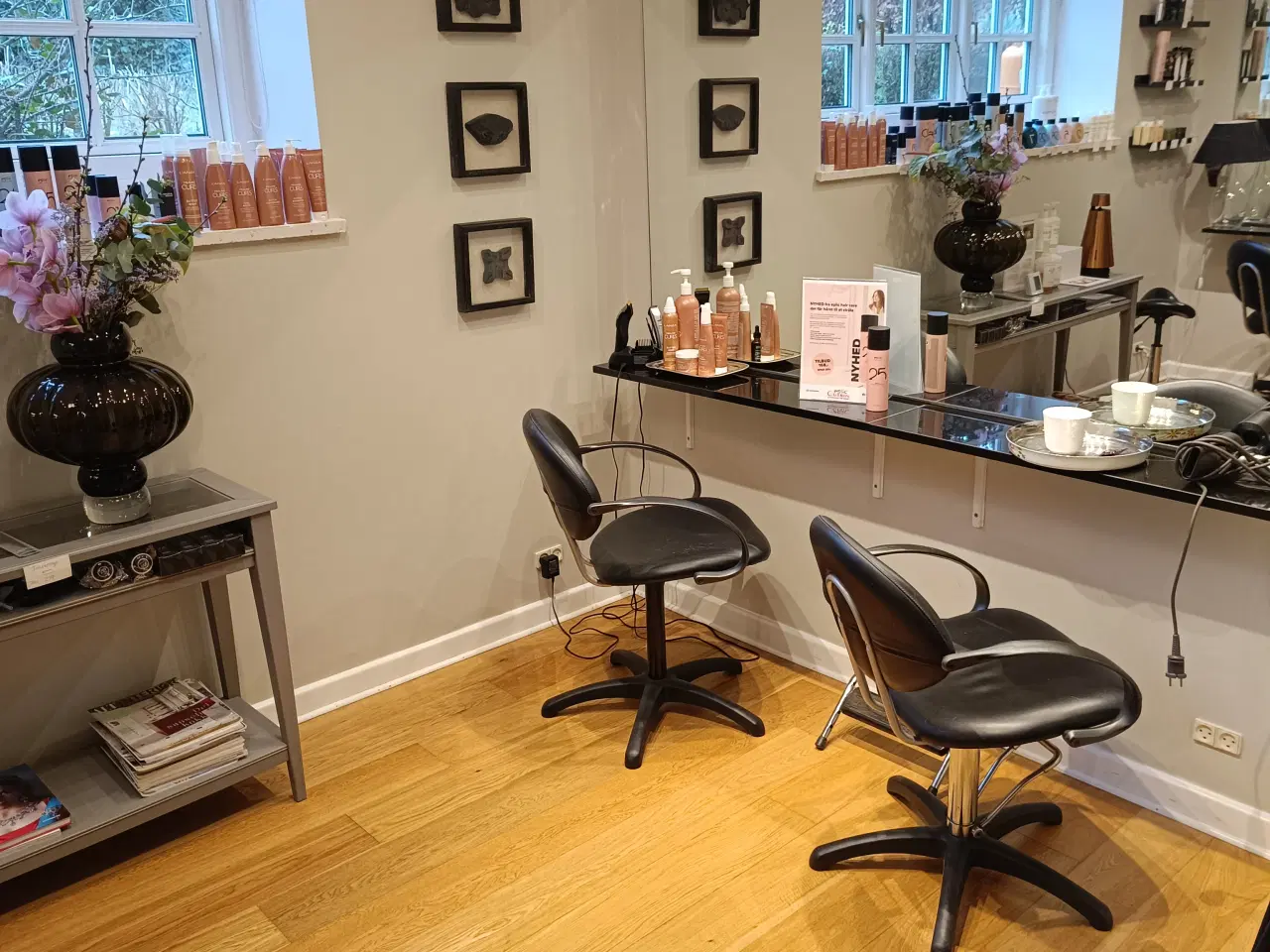 Billede 2 - Frisør stole sort kunstlæder 