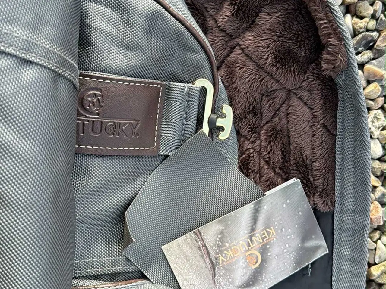 Billede 5 - Nyt Kentucky dækken 130