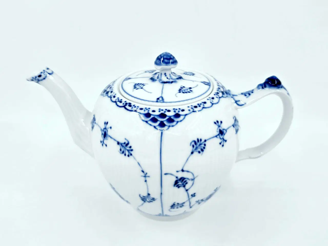 Billede 4 - Musselmalet Halvblonde Tekande Porcelæn 