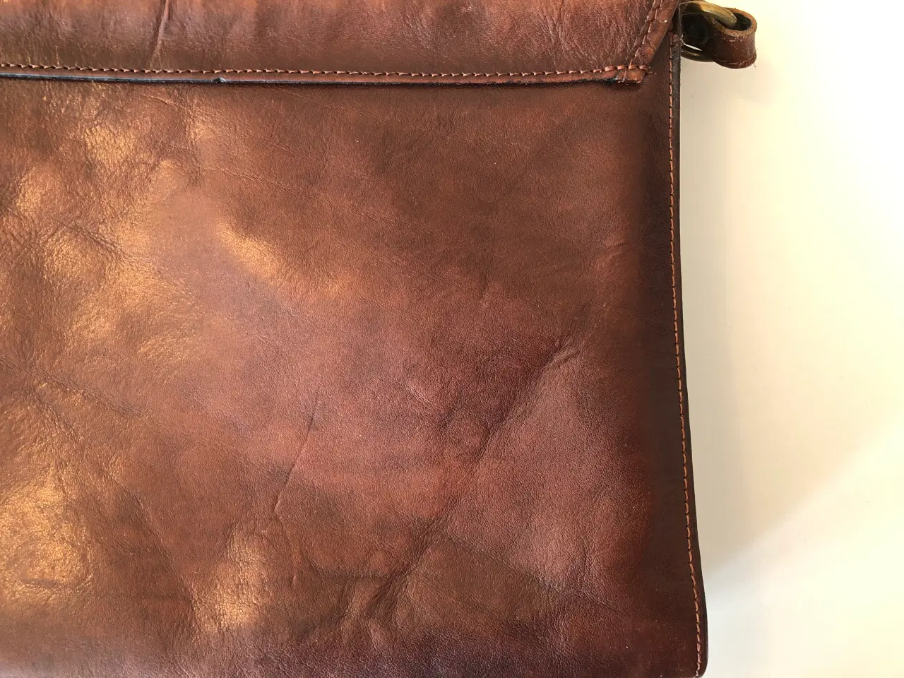 Billede 10 - Brun læder skuldertaske "Creation Gabrielle"