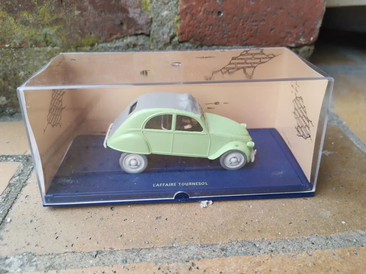 Billede 1 - Citroën 2CV 1949 Bil fra Tintin Tournesolmysteriet