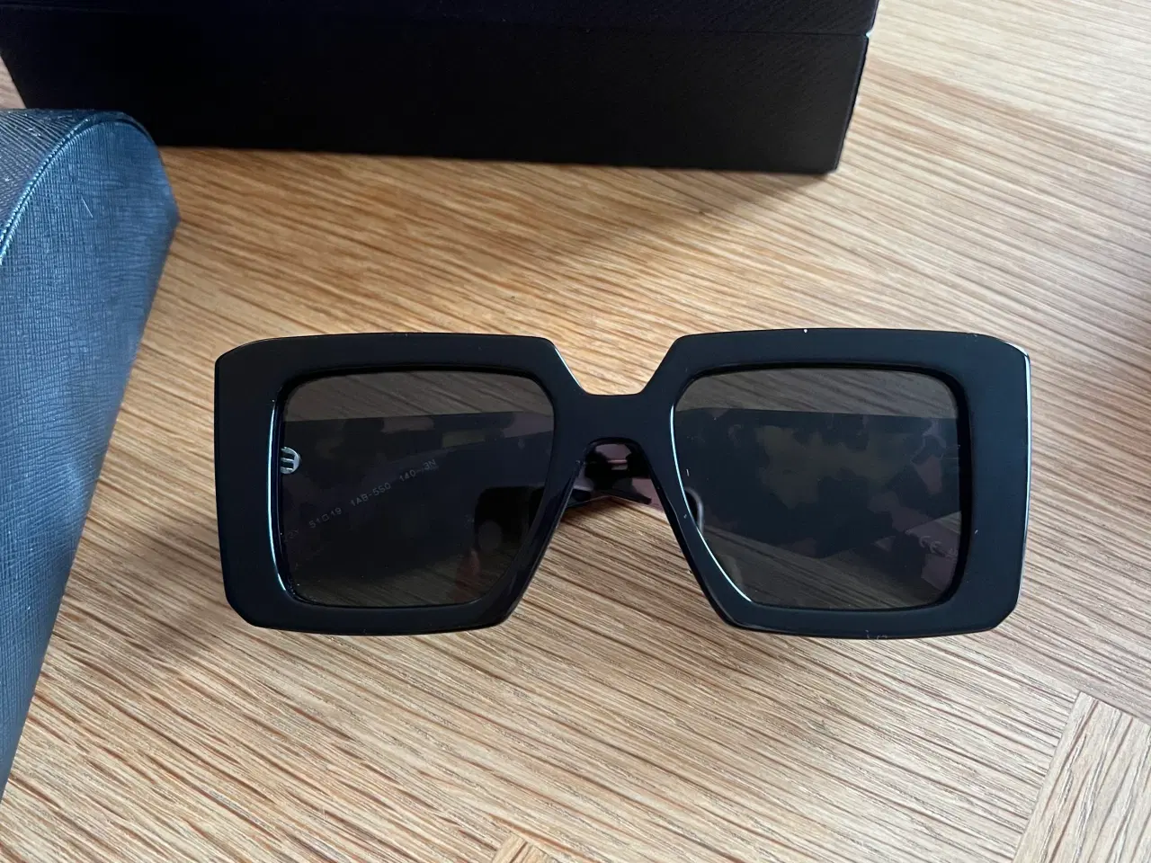 Billede 5 - PRADA Dame solbrille 