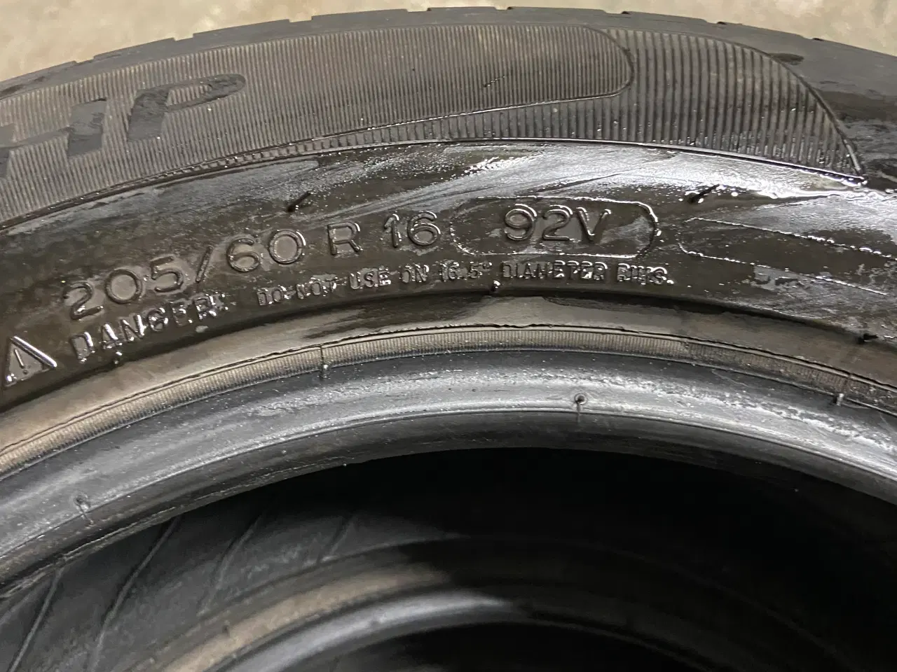 Billede 4 - Michelin Sommerdæk 205/60 R16 - 5mm