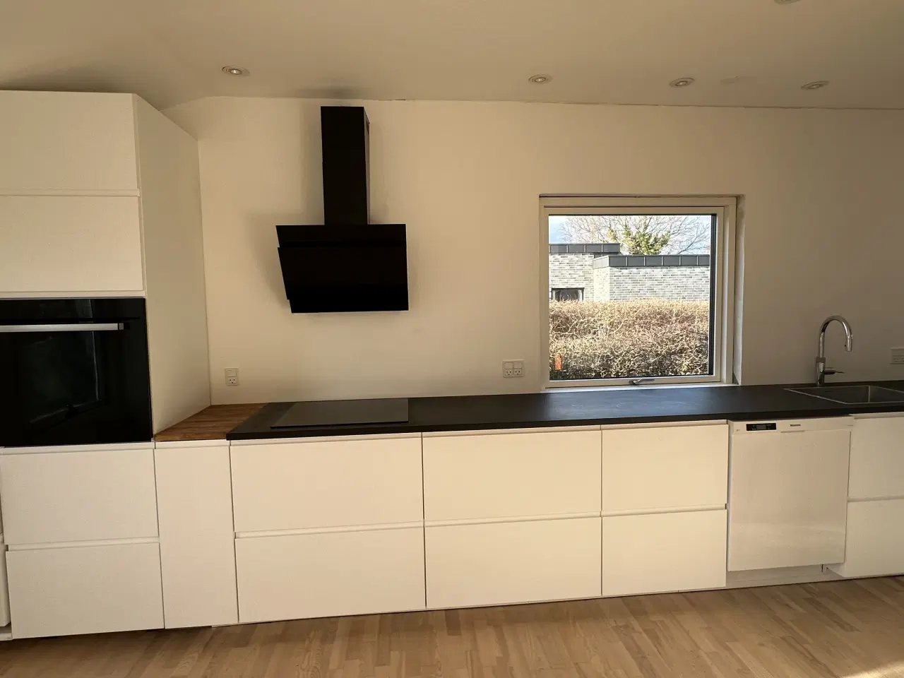 Billede 10 - Stort set komplet hvidt IKEA køkken sælges