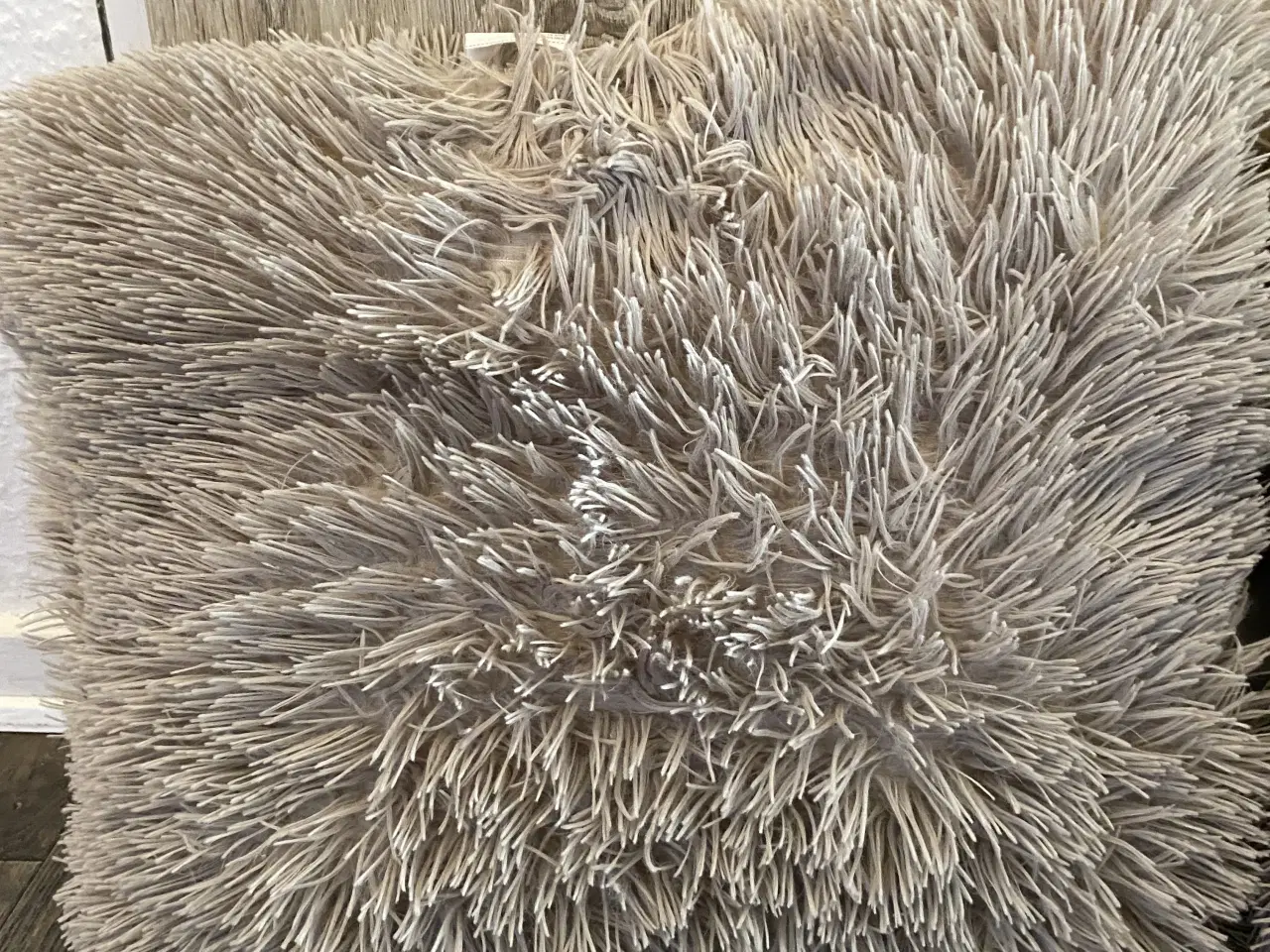 Billede 3 - 2 pyntepuder til salg